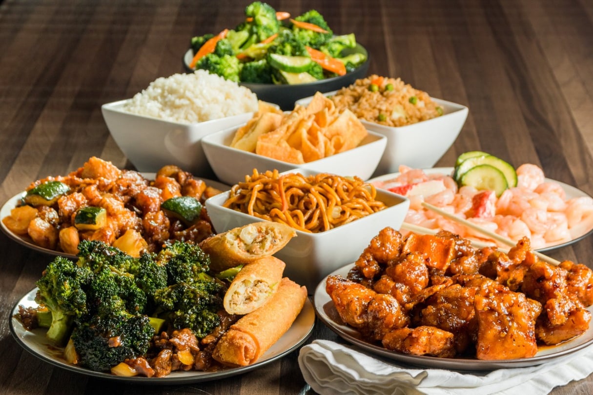 Order Large Family Meal (Feeds 5-7) food online from Lin's Grand Buffet store, Laredo on bringmethat.com