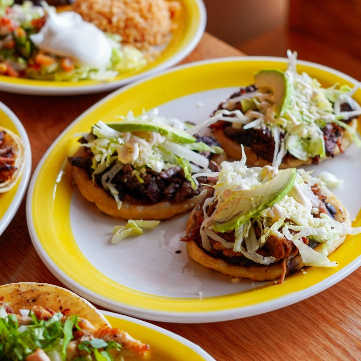 Order Picaditas Sopes food online from Mi Lindo Cancun Grill store, Annapolis on bringmethat.com