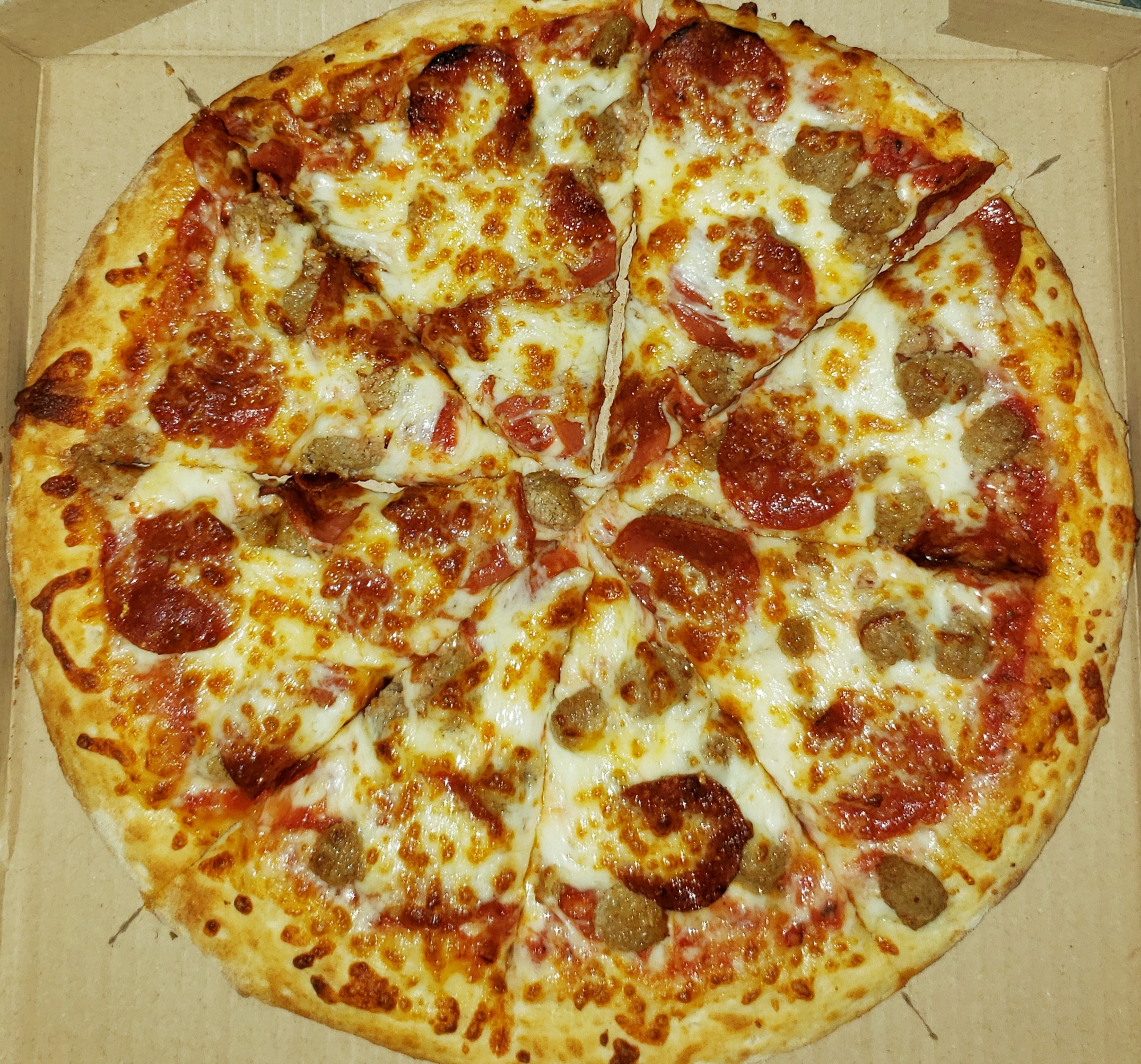 Order 4 Large Pizza Party Special food online from Pizza Mart store, Baltimore on bringmethat.com