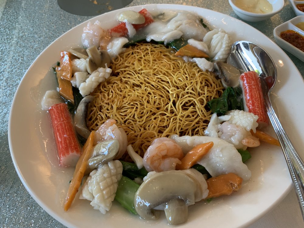 Order Seafood Pan Fried Noodle food online from Capital Seafood store, Beverly Hills on bringmethat.com