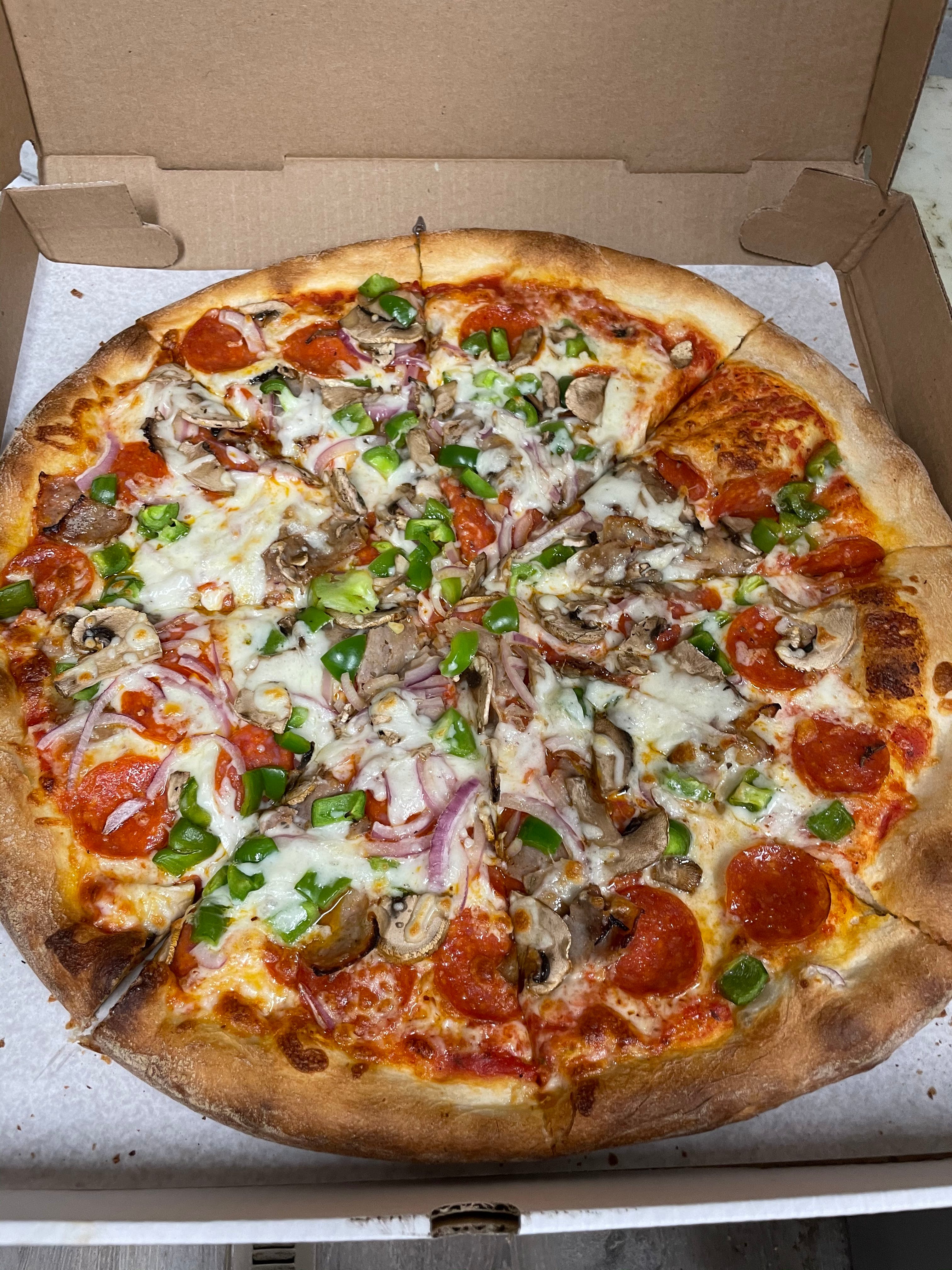 Order The Works Pizza - 12'' food online from Amici Vicinato store, Lafayette Hill on bringmethat.com