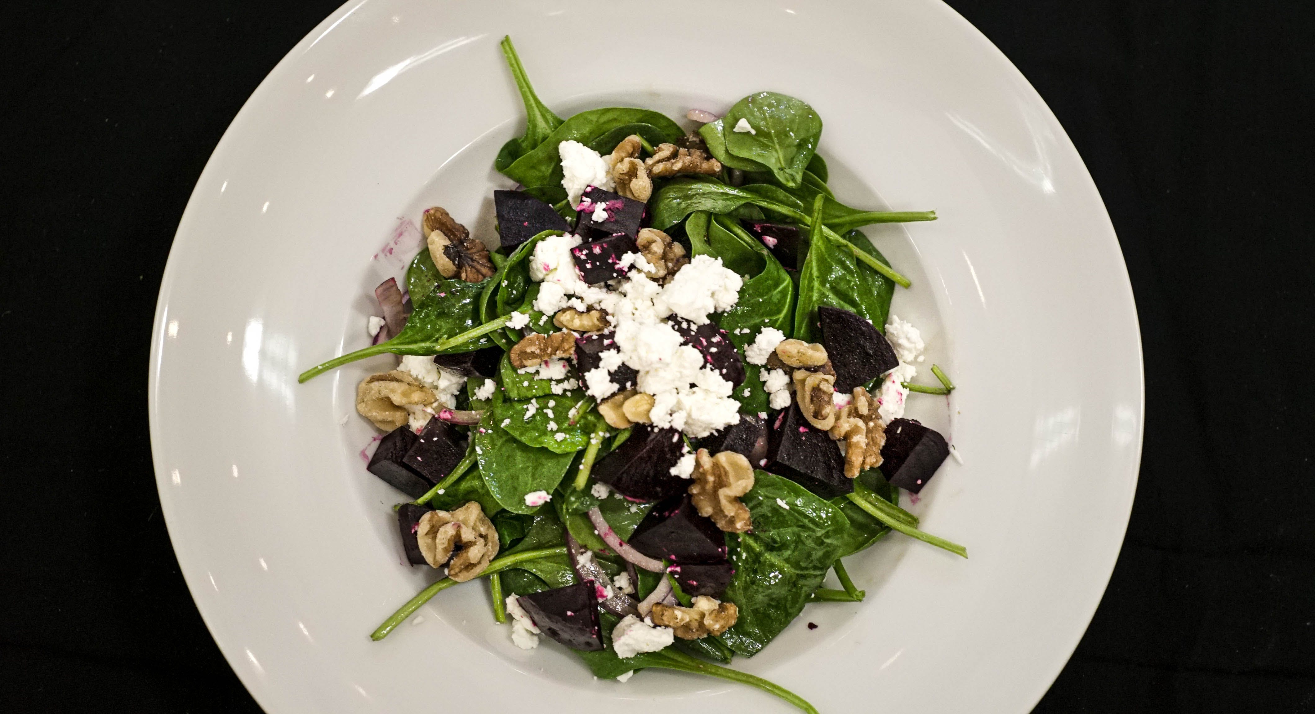 Order Sweet Beets Salad - Salad food online from Buongiorno Pizza E Pasta store, Los Angeles on bringmethat.com