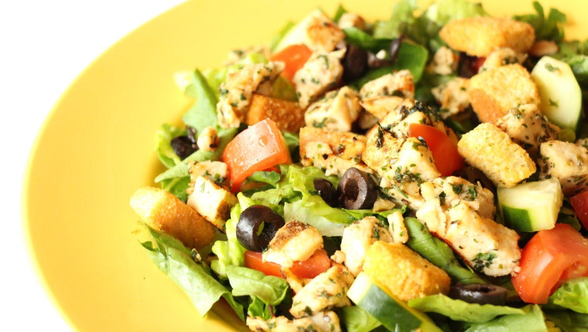 Order Roasted Chicken Salad - Salad food online from Palios Pizza Cafe store, Colleyville on bringmethat.com
