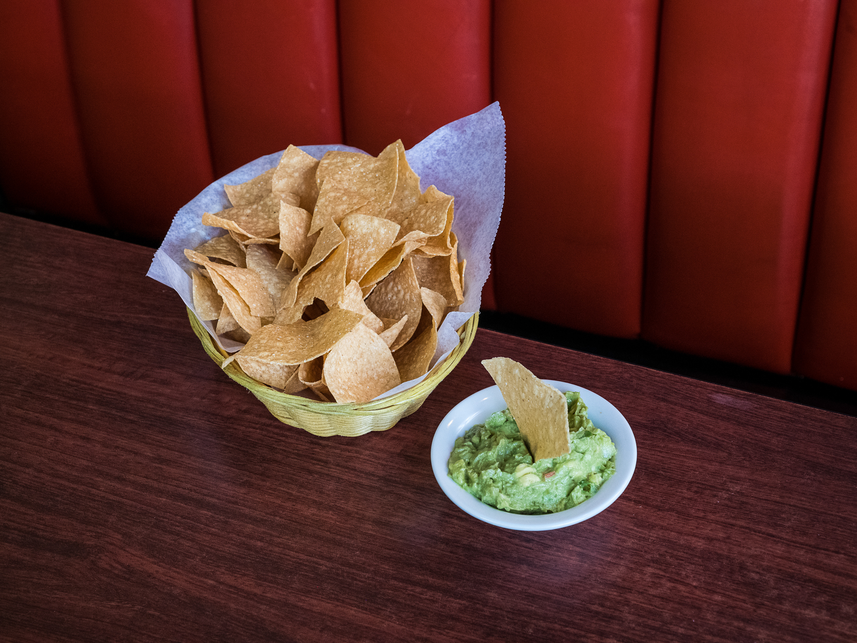 Order Guacamole Dip food online from Willy Mex Mex Grill store, Social Circle on bringmethat.com