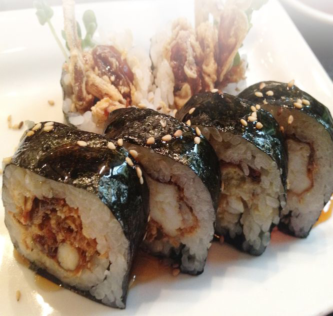 Order Spider Roll food online from Akira Sushi store, Clackamas on bringmethat.com