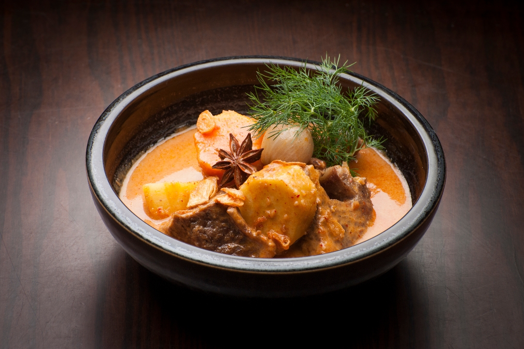 Order Massaman Curry food online from Obao store, New York on bringmethat.com