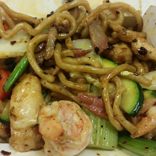 Order House Spicy Chow Mein food online from Hong Kong Delights store, Oakland on bringmethat.com