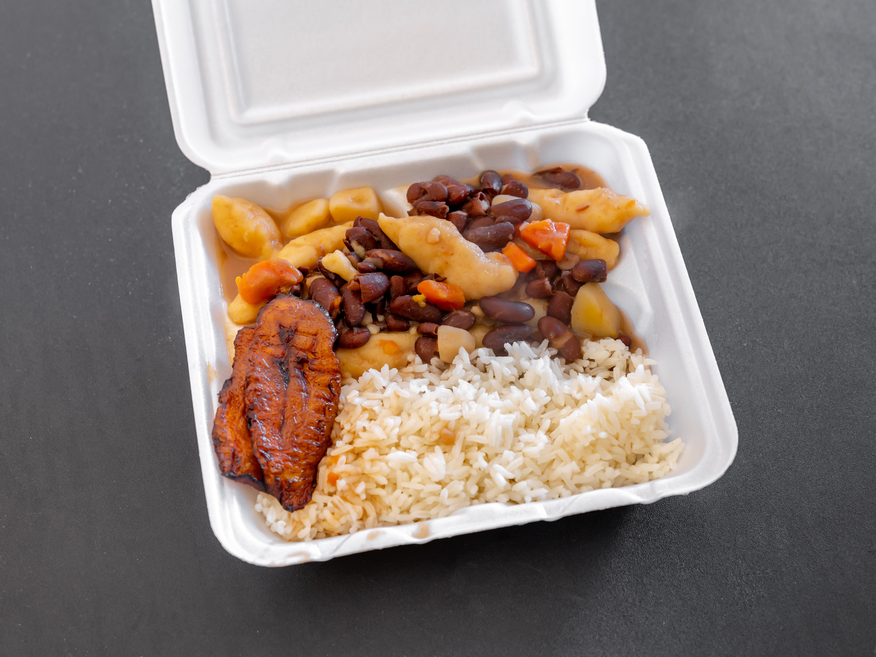 Order Stew Peas & Rice Lunch food online from Tip Top Willows store, Jonesboro on bringmethat.com