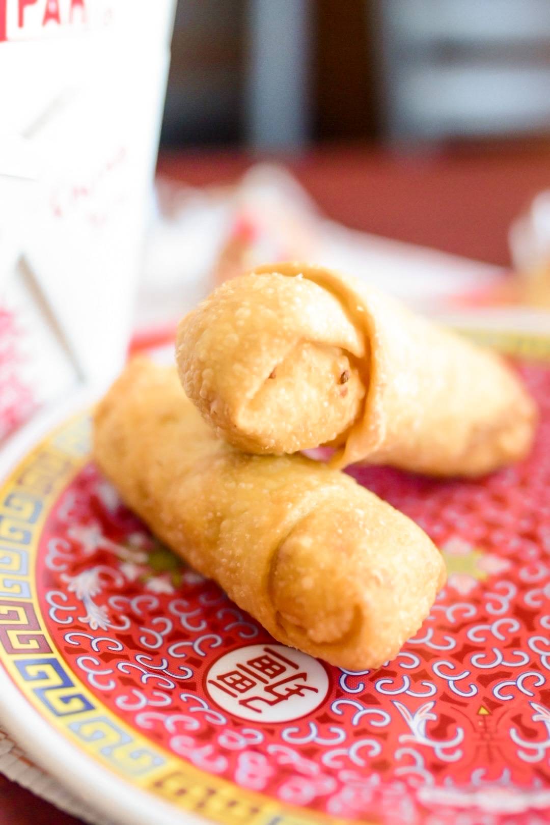 Order 2. Egg Roll  food online from Great Dragon Chinese Restaurant store, Saint Paul on bringmethat.com