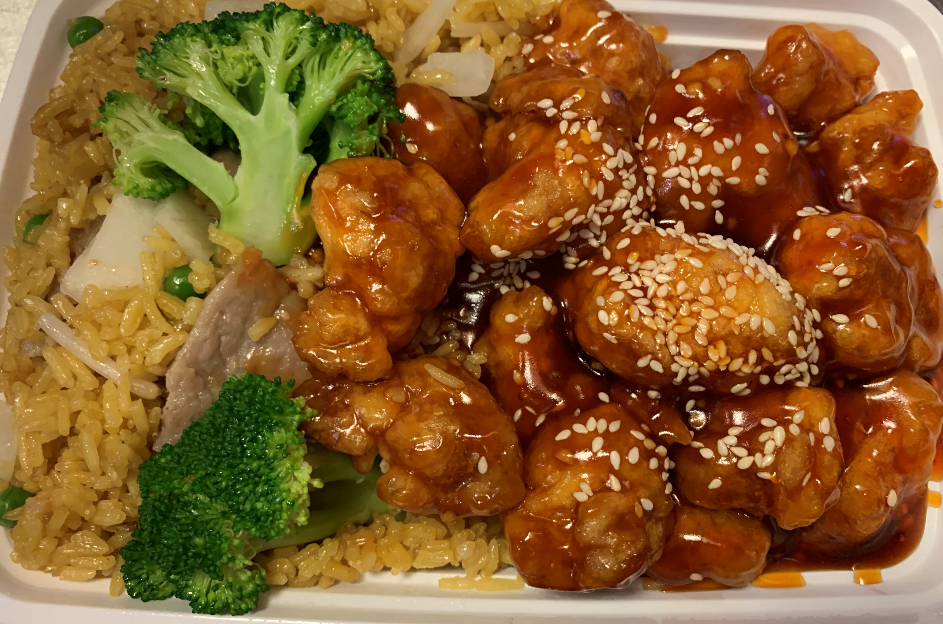 Order C12-芝麻鸡康宝 / Chicken with Sesame Seeds Combo Platter food online from China King store, Lansdale on bringmethat.com