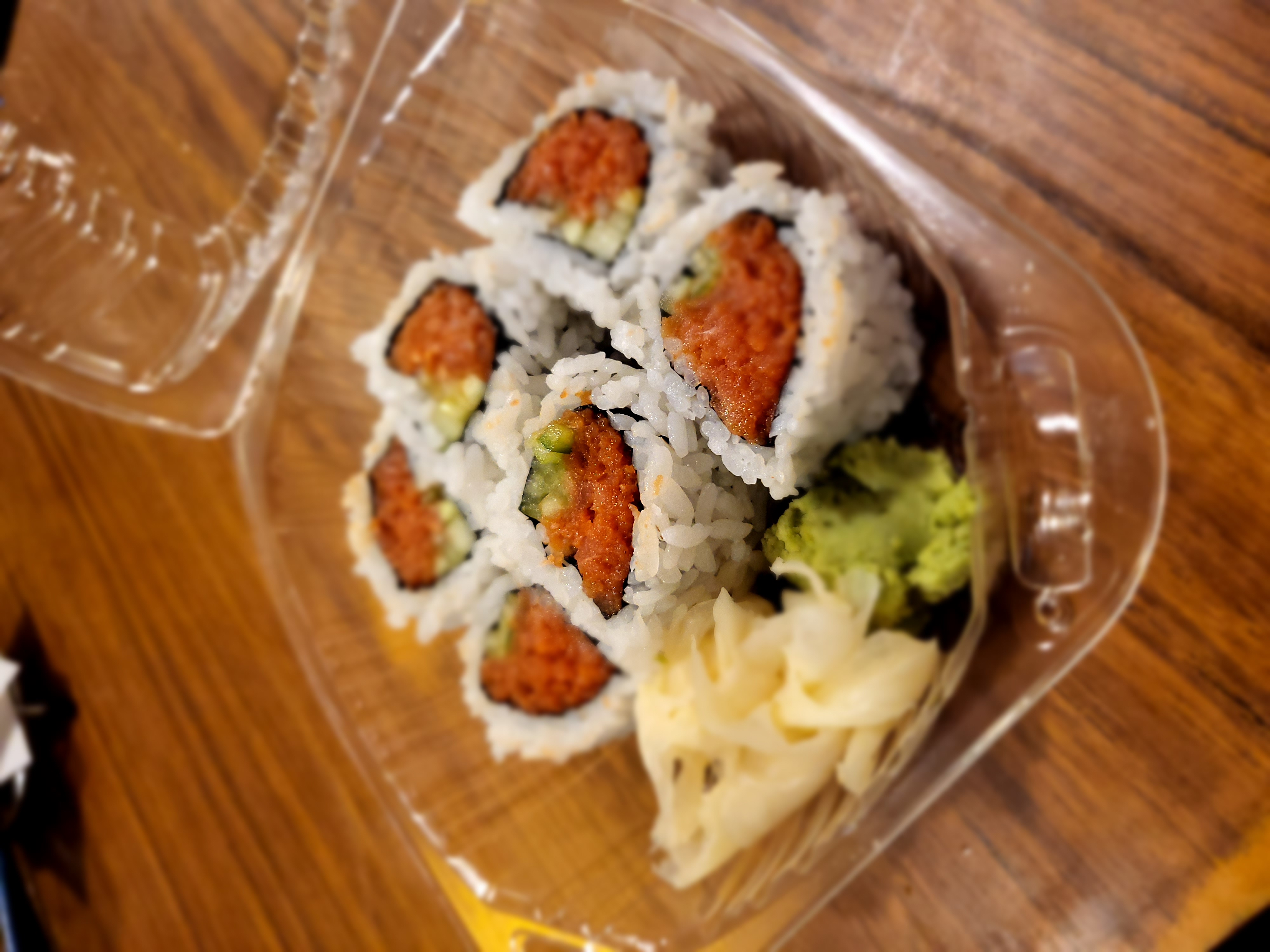 Order Spicy Tuna Roll food online from Azuma Japanese Cuisine store, Cupertino on bringmethat.com
