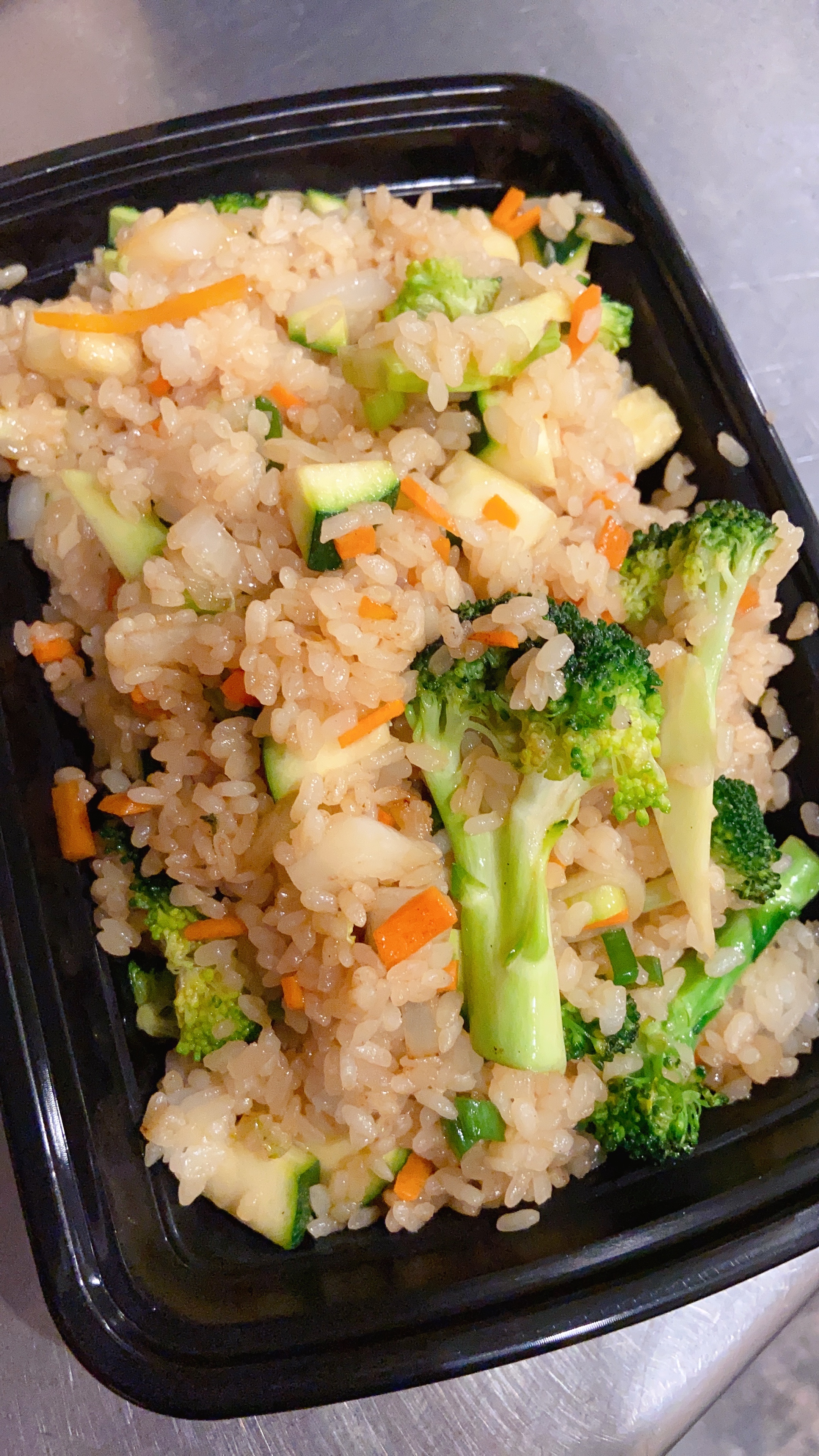 Order Vegetable Fried Rice food online from Mizu store, Bayport on bringmethat.com
