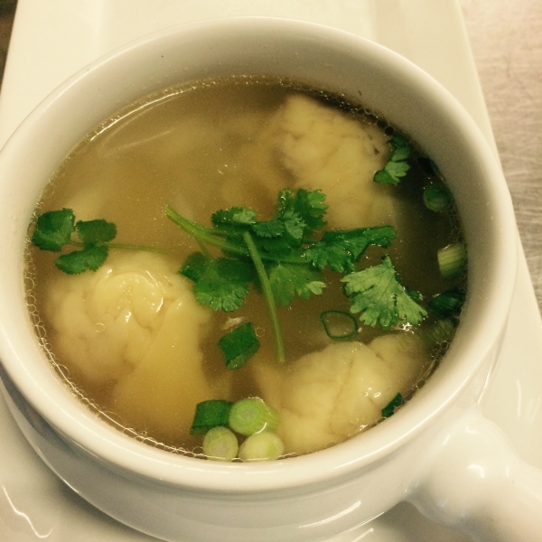 Order Wonton Soup food online from Thai Tea Asian Fusion Cafe  store, Irving on bringmethat.com