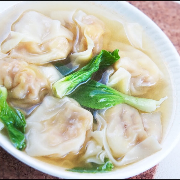 Order War Wonton Soup food online from Thai Food to Go store, Torrance on bringmethat.com