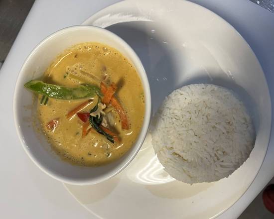 Order Red Curry, food online from Pakayor store, Billings on bringmethat.com