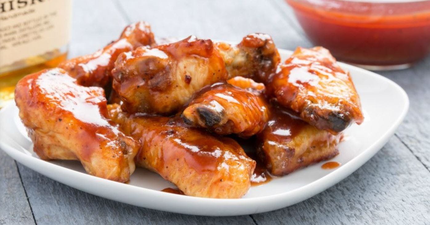 Order Chicken Wings - 6 Pieces food online from Ciminelli Pizza store, Bethpage on bringmethat.com