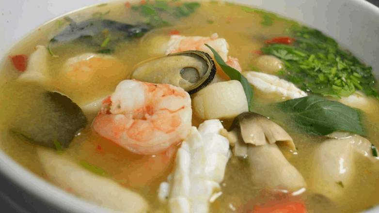 Order P10 Spicy Tom Yum Soup ** food online from Madam mam's store, Austin on bringmethat.com