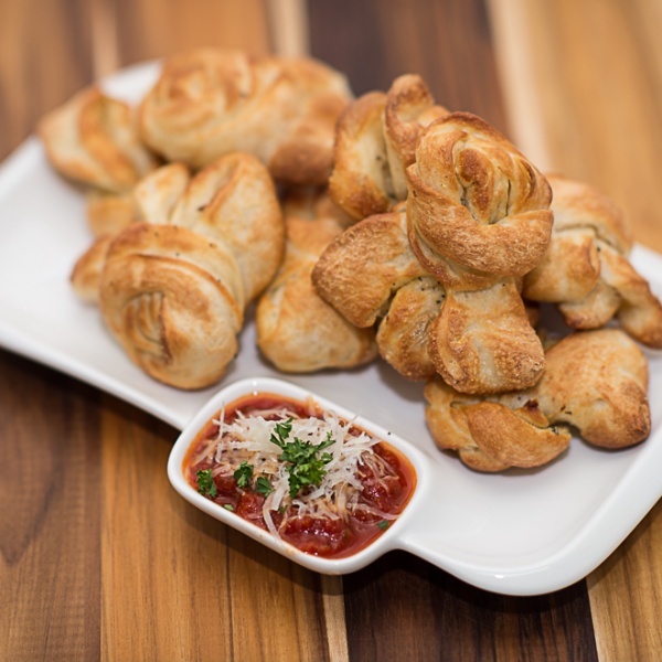 Order Garlic Knots food online from Soprano's Pizza & Pasta store, Seattle on bringmethat.com