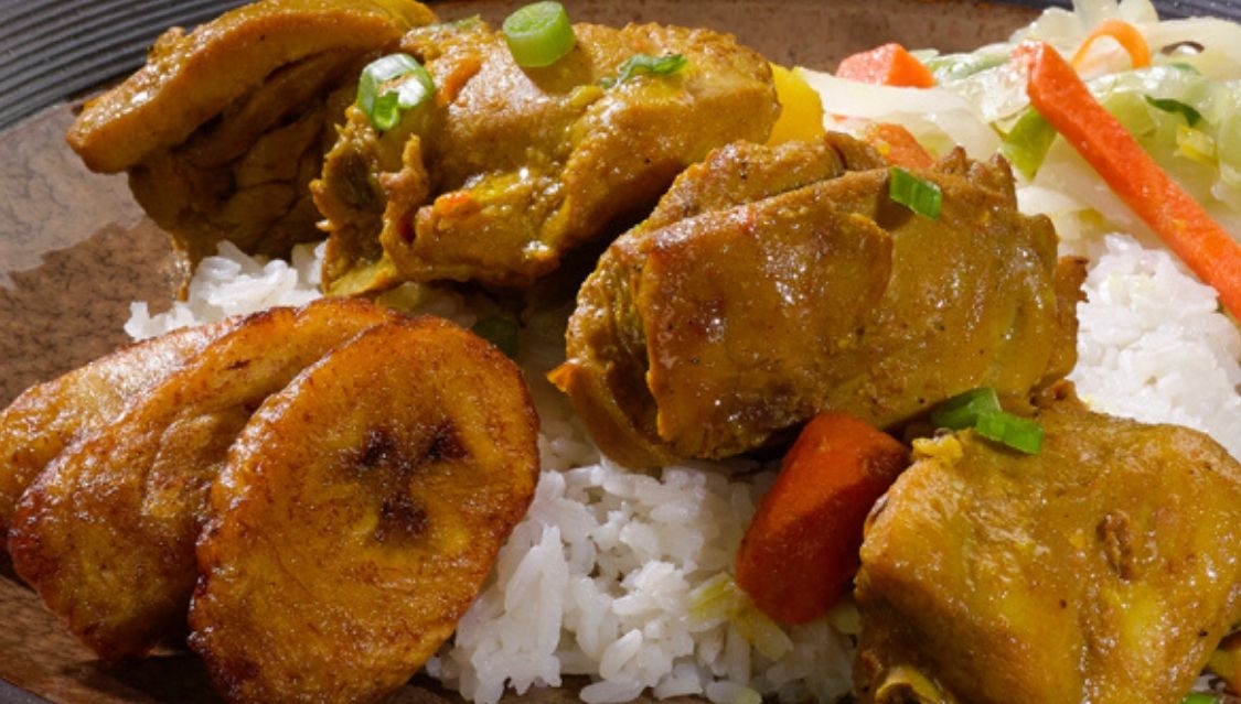 Order Curried Chicken food online from Golden Krust Caribbean Restaurant store, Mattapan on bringmethat.com