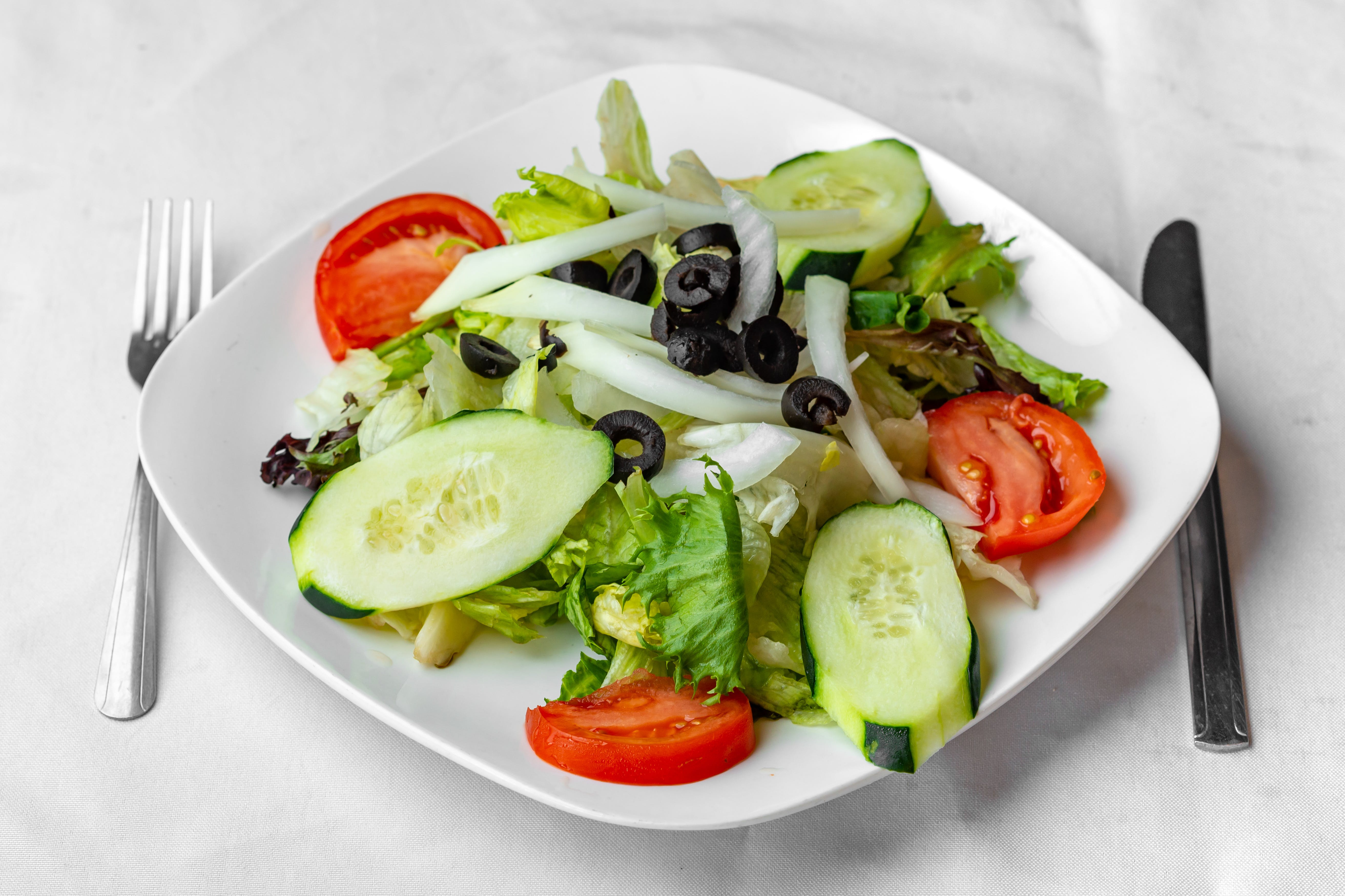 Order Garden Salad - Salad food online from Mangia Bella Pizza store, Somerville on bringmethat.com