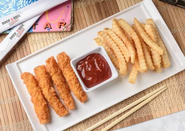 Order Kids Shrimp Tempura & French Fries food online from Rock N Roll Sushi store, Baton Rouge on bringmethat.com