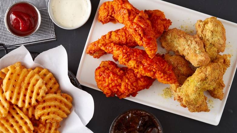 Order 8 Tender Meal food online from Wings Over Charlotte store, Charlotte on bringmethat.com