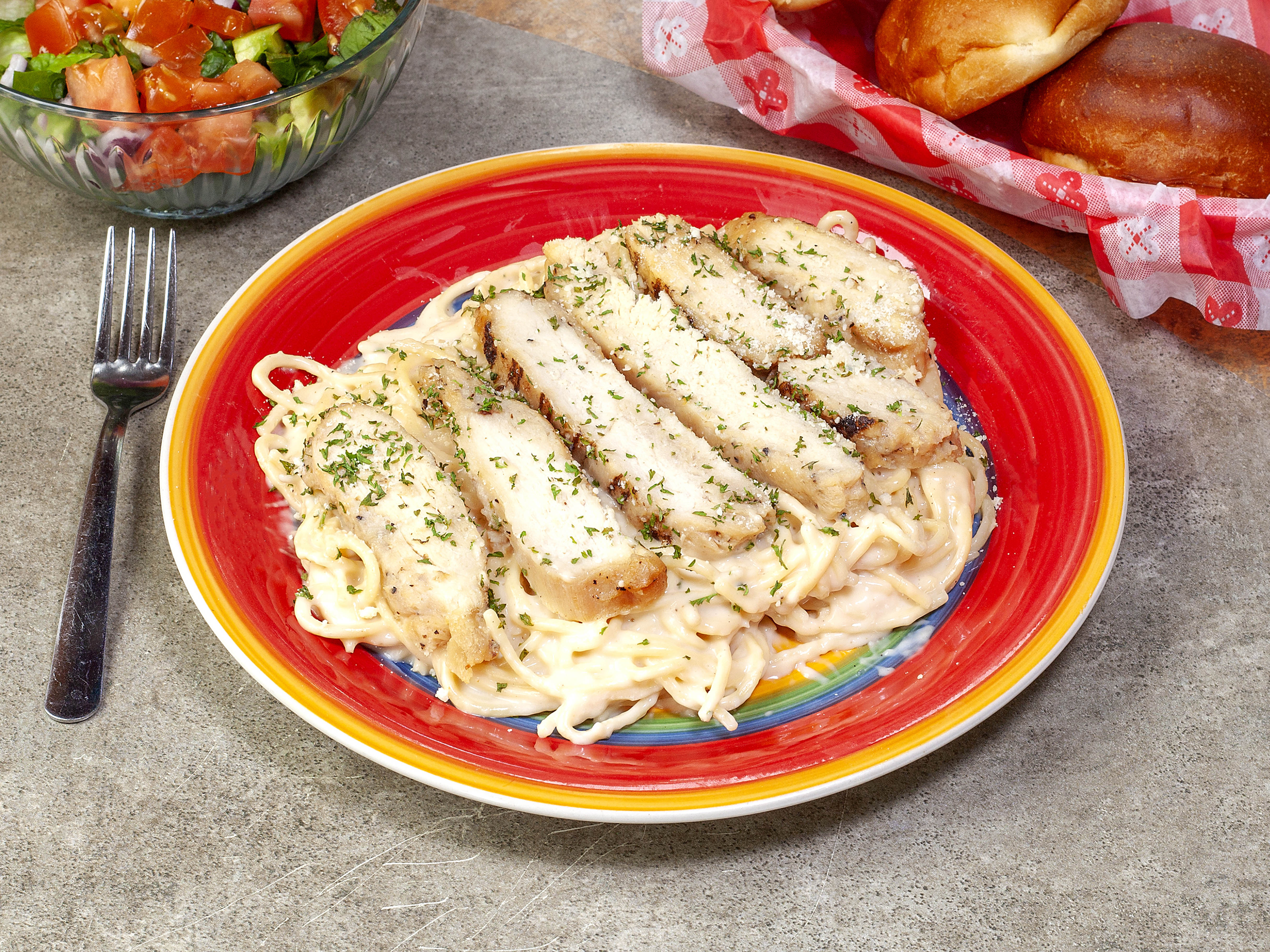 Order Chicken Alfredo food online from Ranell Cafe store, Saint Louis on bringmethat.com