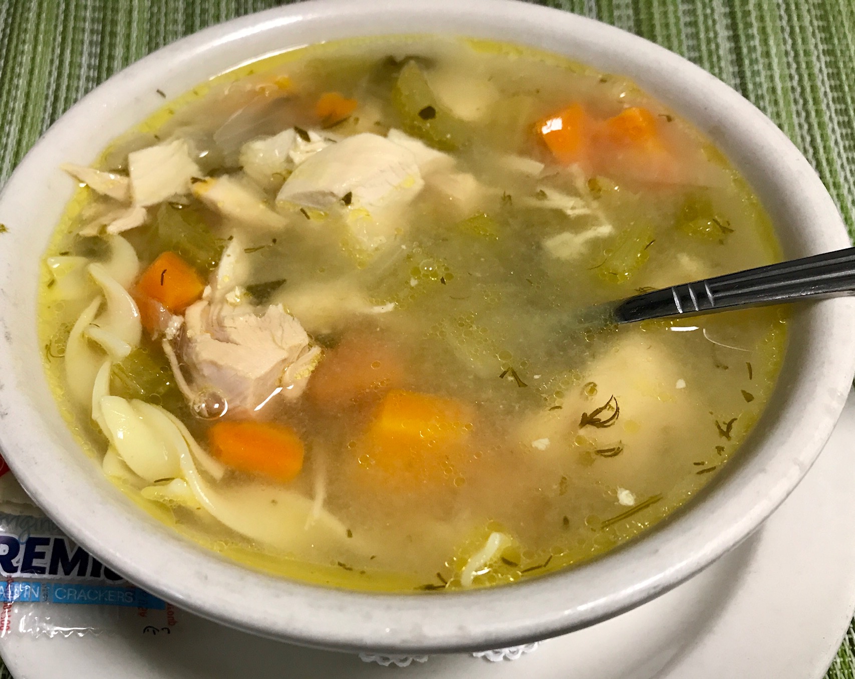 Order Homemade Chicken Noodle Soup food online from Ej's luncheonette store, New York on bringmethat.com