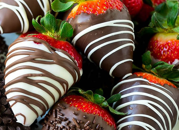 Order 6PC Strawberries food online from Rocky Mountain Chocolate Factory -Broomfield store, Broomfield on bringmethat.com