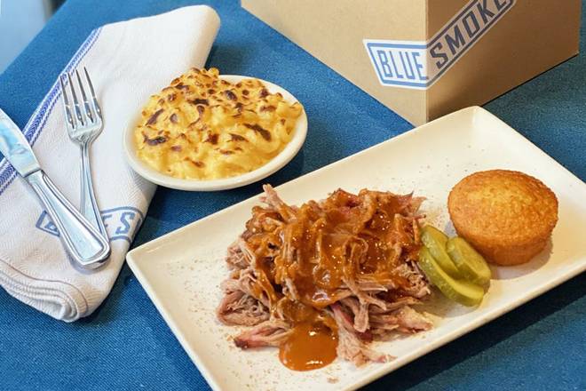 Order Half-Pound Pulled Pork Meal food online from Blue Smoke store, New York on bringmethat.com