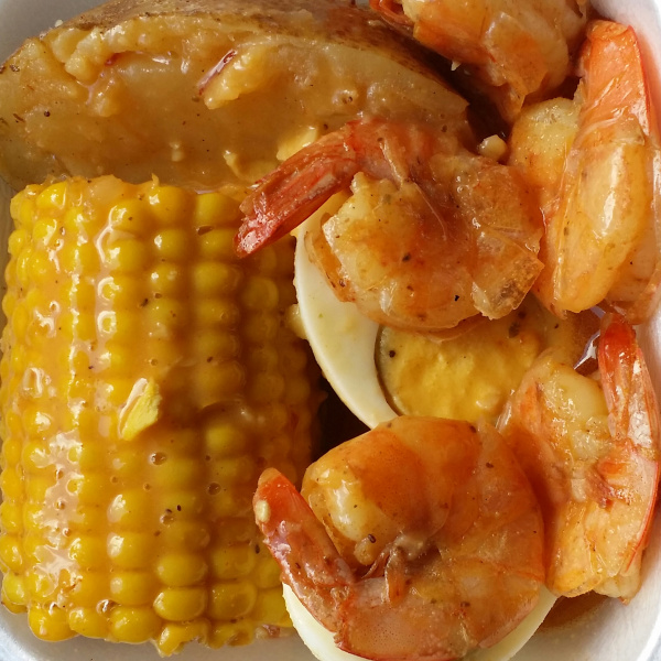 Order 10 Pieces Smoked Shrimp Platter food online from Sims Smoked Food Truck store, Seffner on bringmethat.com