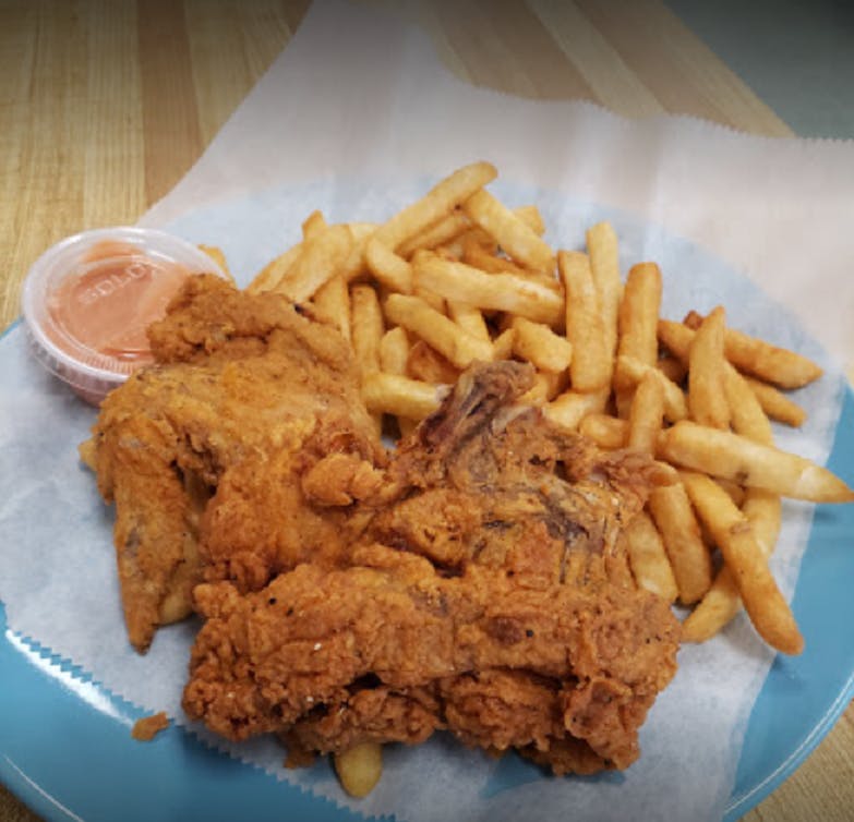 Order Wings Combo with Fries - Appetizer food online from Romano Pizza store, Chicopee on bringmethat.com