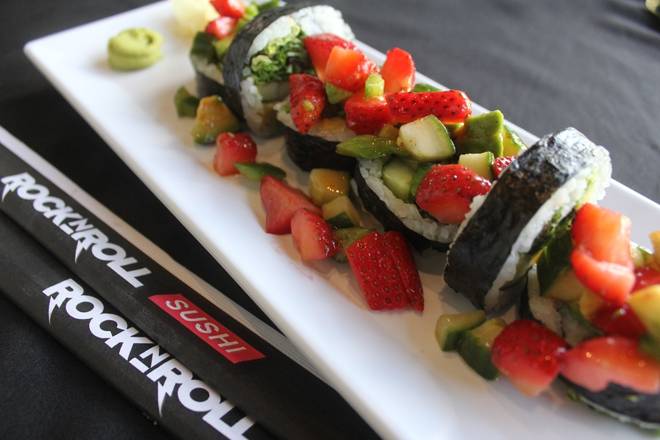 Order Summer Crush Roll food online from Rock N Roll Sushi store, Dothan on bringmethat.com