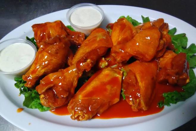 Order 10 Pieces Chicken Wing Combo food online from Jimmy's Burgers store, Grand Prairie on bringmethat.com