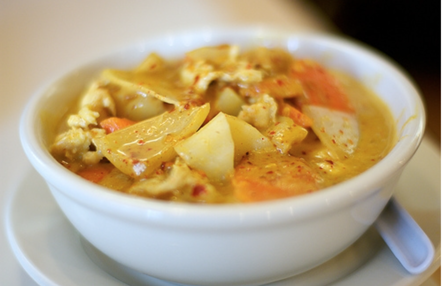 Order Yellow Curry with Jasmine Rice food online from Dean Noodles store, Rowland Heights on bringmethat.com