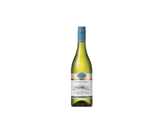 Order Oyster Bay Sauvignon Blanc 750ml food online from Rebel store, Danville on bringmethat.com