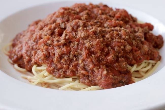 Order Spaghetti Meatsauce food online from Bambinelli'S Italian Restaurant store, Atlanta on bringmethat.com