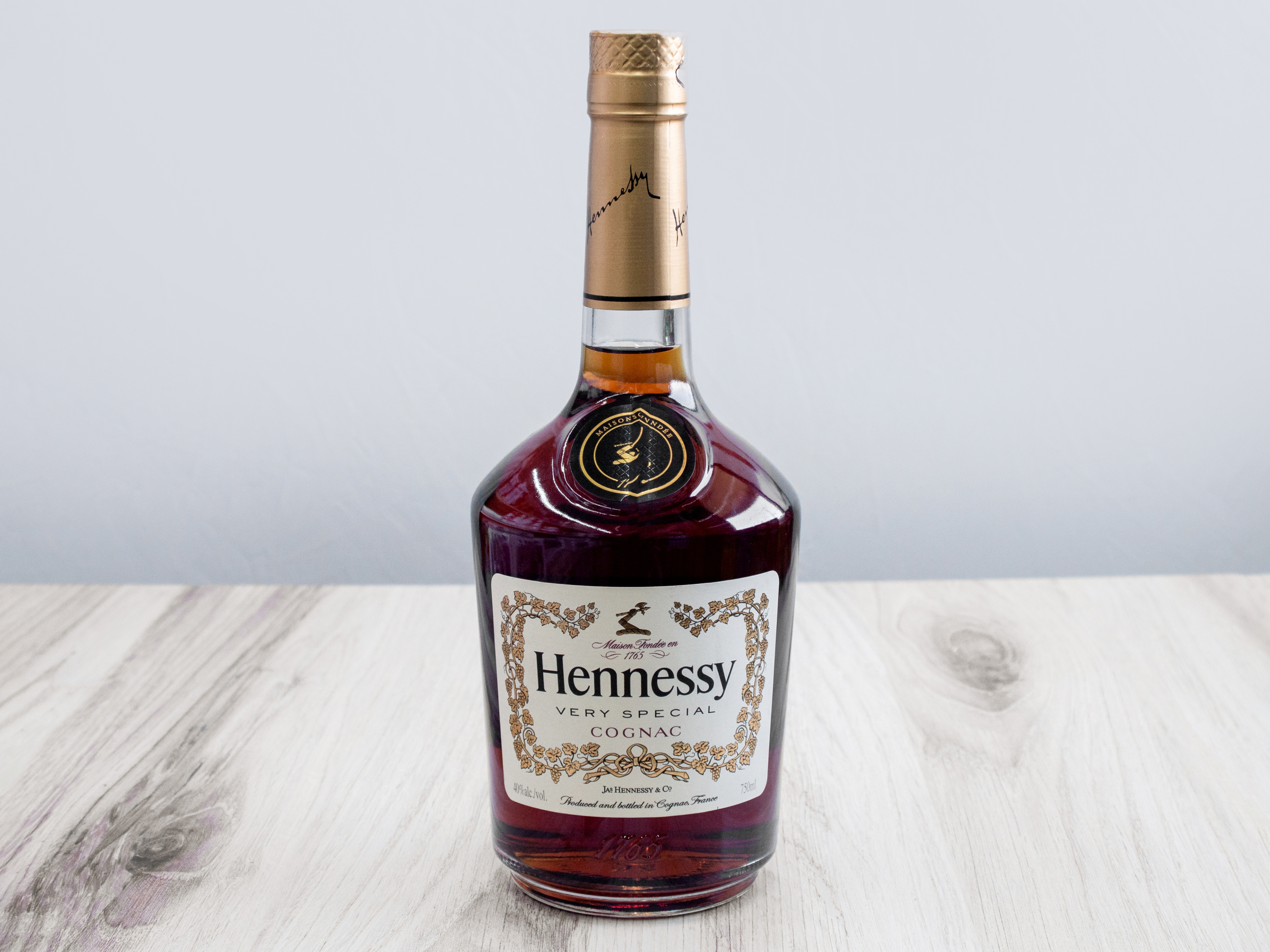 Order Hennessy Very Special food online from Ok Liquor store, Lakewood on bringmethat.com