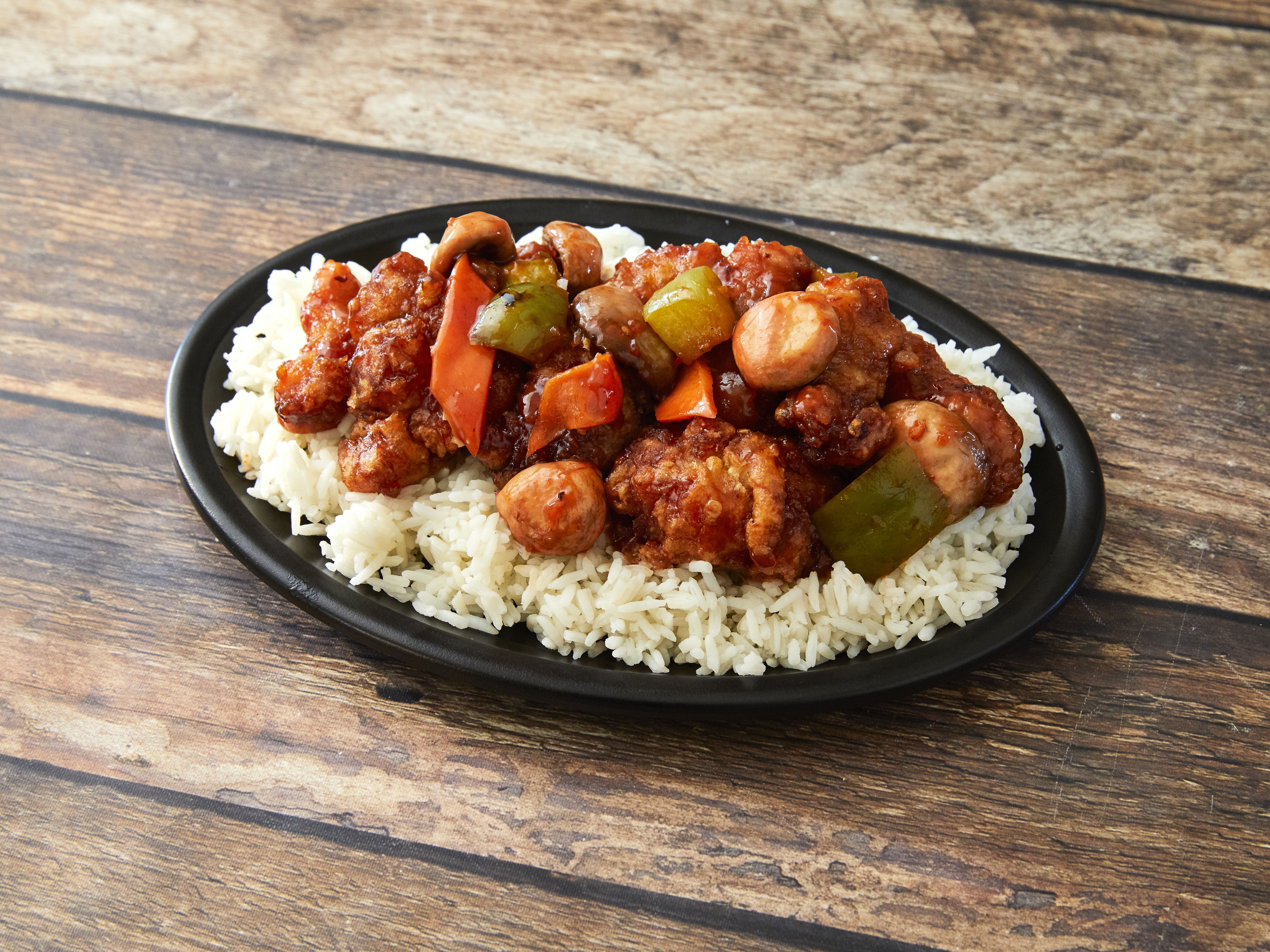 Order General Tao's Chicken food online from Phoenix store, Chicago on bringmethat.com