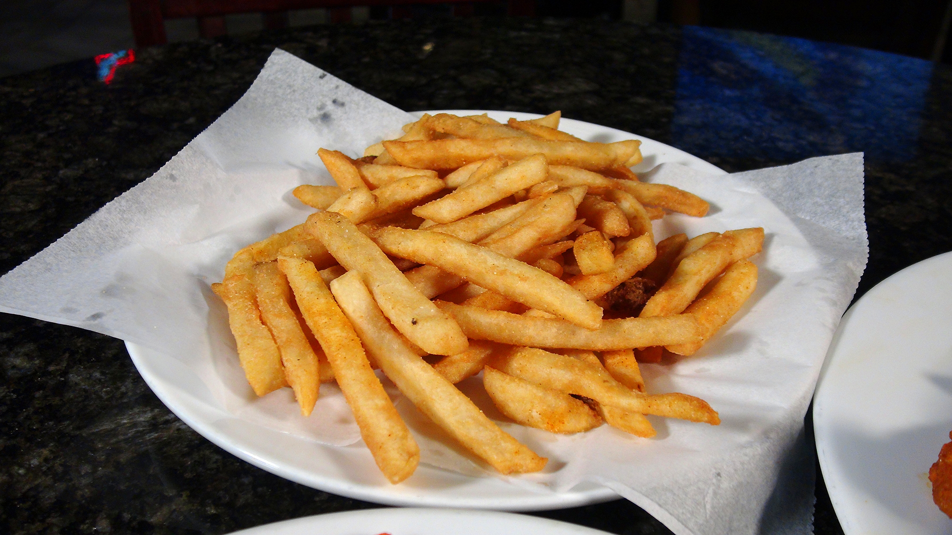 Order Fries food online from Murphy Pub & Grill store, Rockford on bringmethat.com