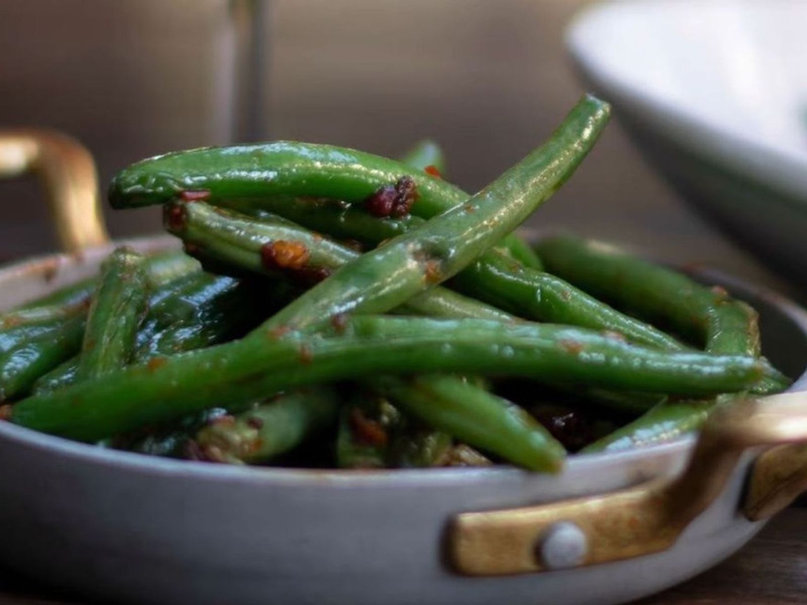 Order Spicy Ginger Green Beans food online from Eureka! store, Roseville on bringmethat.com