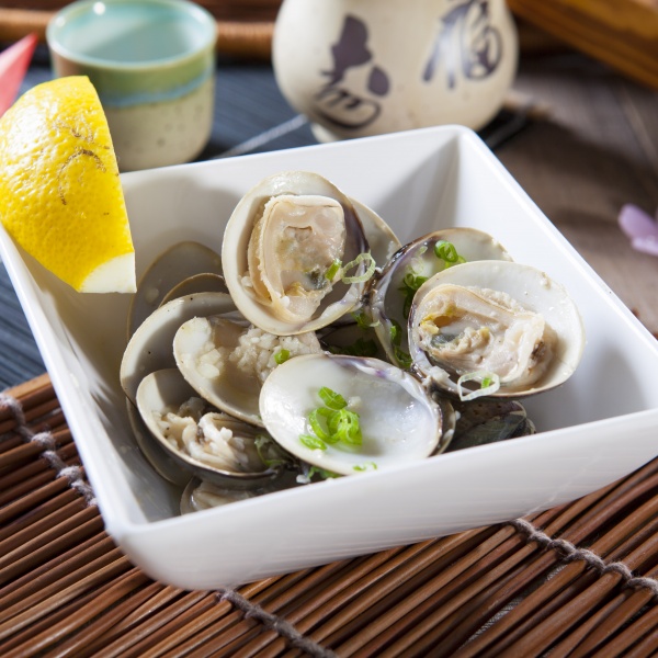 Order Sauteed Clam with Garlic food online from Sushi Dan store, Studio City on bringmethat.com