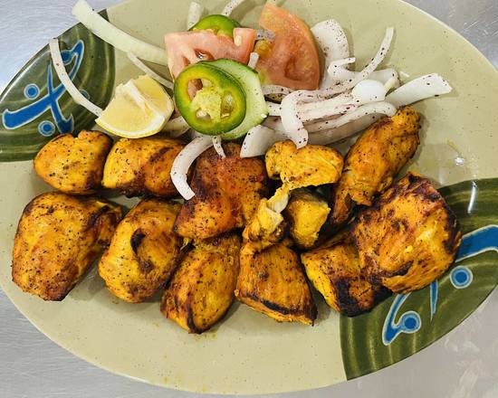 Order Chicken Breast Tikka platter food online from Mashallah Sweets and Restaurant store, New York on bringmethat.com