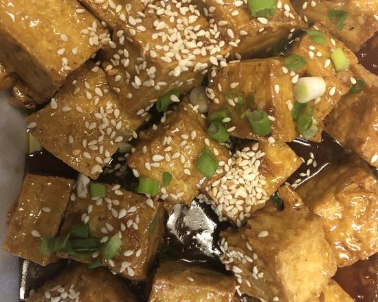 Order Crispy Tofu with Garlic Sauce food online from China Garden store, Mill Creek on bringmethat.com