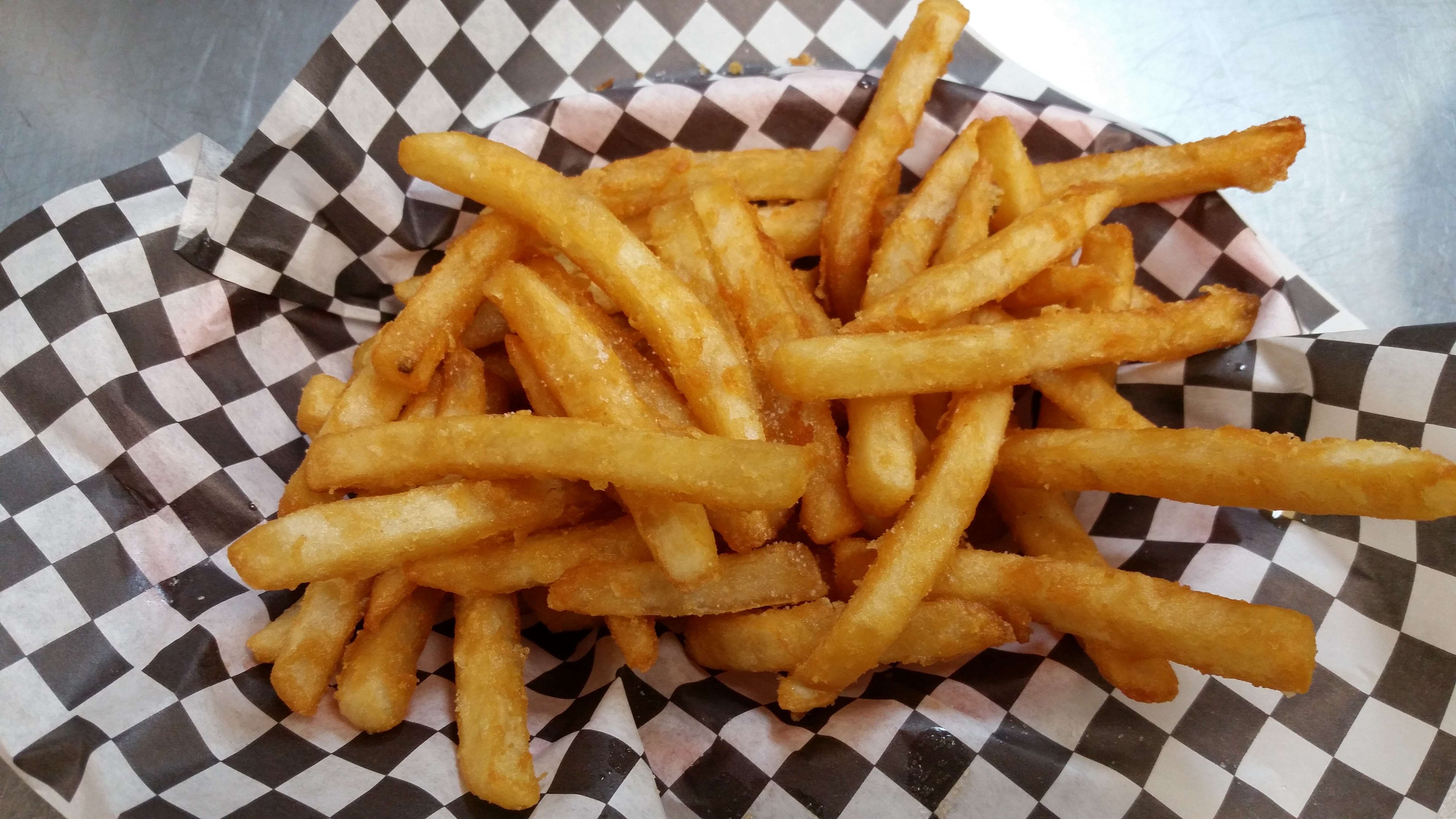 Order Basket of Fries food online from Rocco's New York Pizza store, North Las Vegas on bringmethat.com