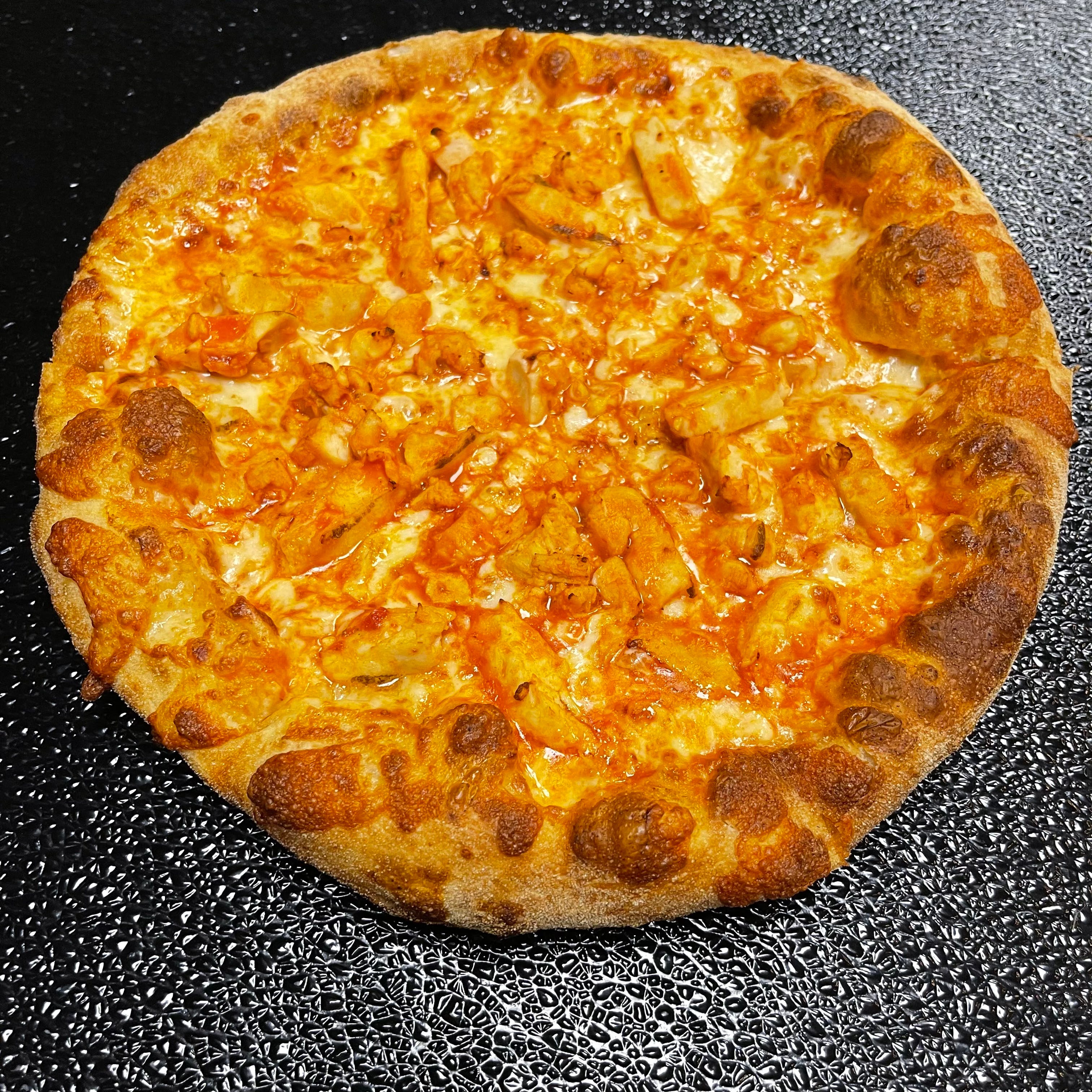 Order Buffalo Chicken Pizza - 10" food online from Geno D's Pizza store, Charlotte on bringmethat.com