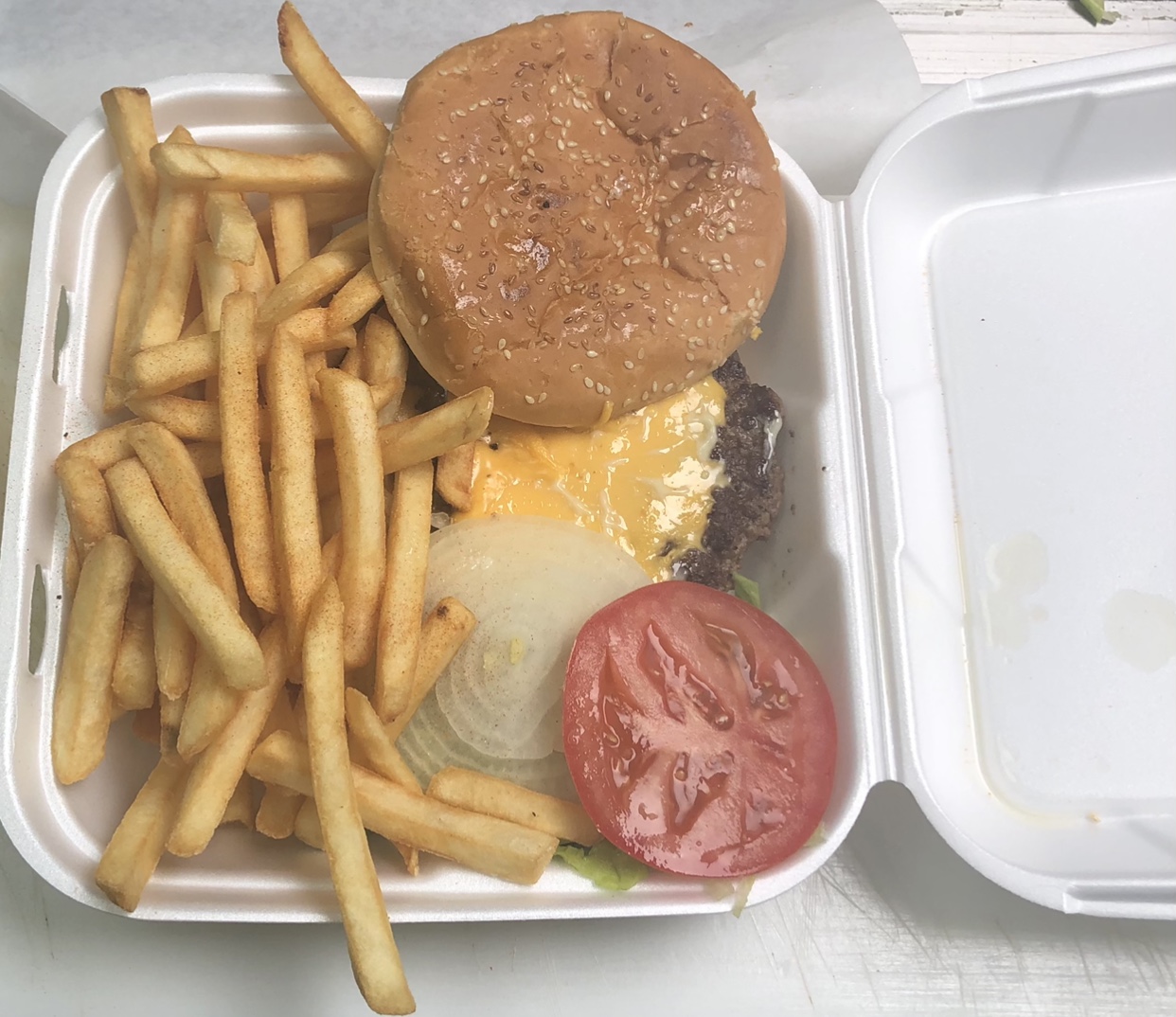 Order Cheese burger and Fries food online from Papis Tacos y Gorditas store, Paso Robles on bringmethat.com