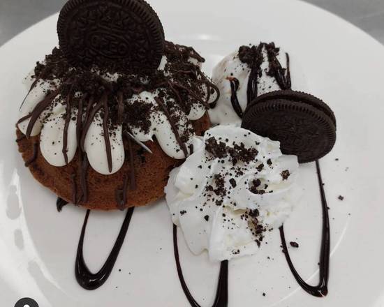 Order Oreo Bundt cake  food online from Inpastabowls store, Citrus Heights on bringmethat.com