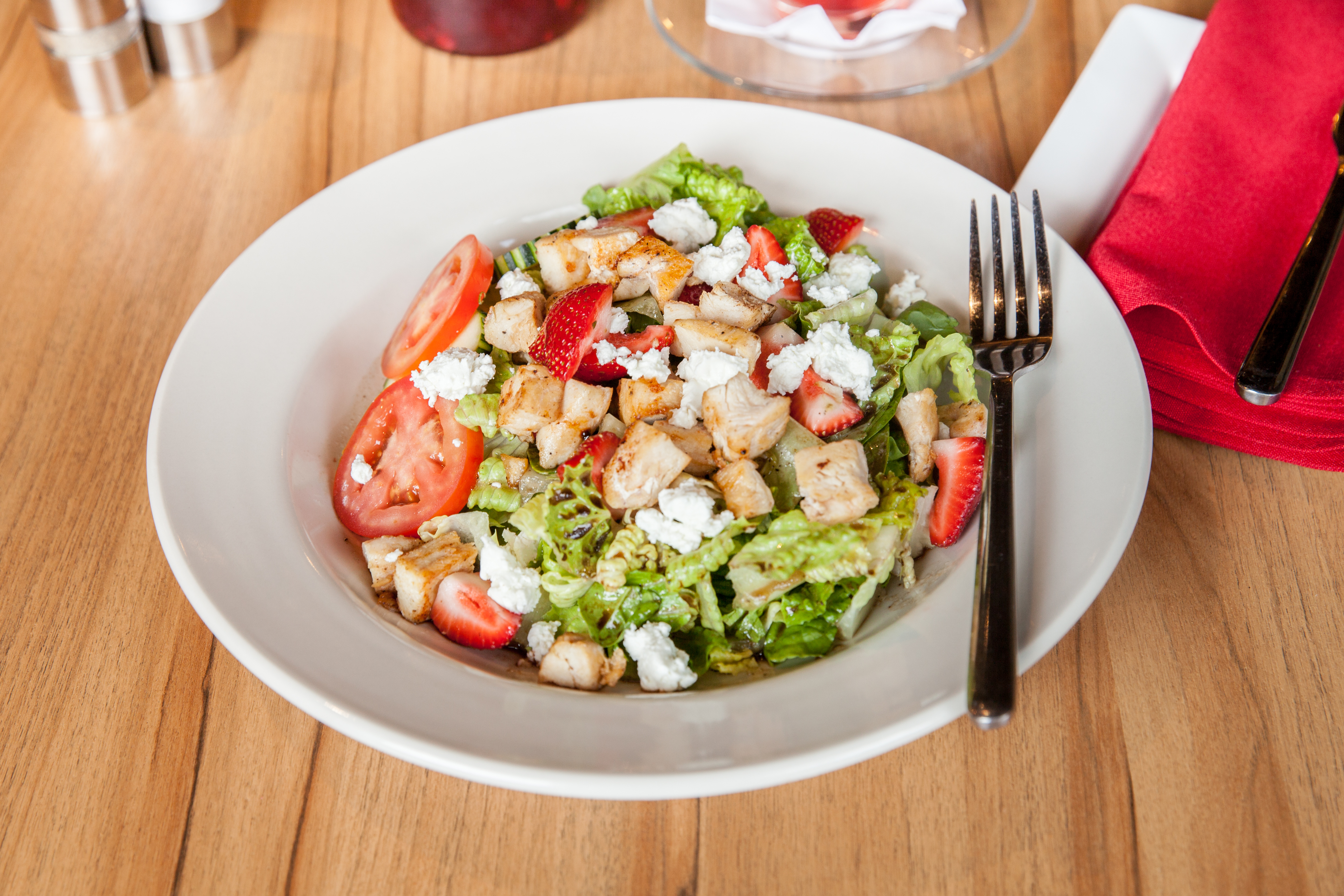 Order Chicken Strawberry Salad food online from Zencha Cafe & Tea store, Columbus on bringmethat.com