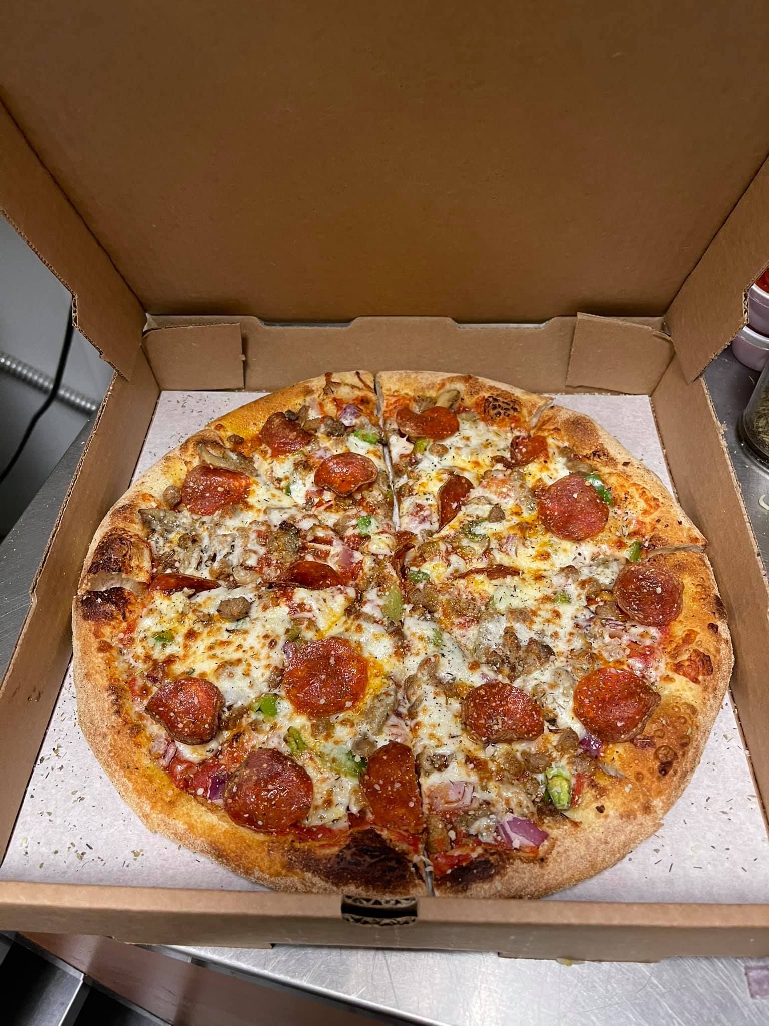Order Classic Supremo Pizza food online from Electric Pizzeria store, Wichita on bringmethat.com